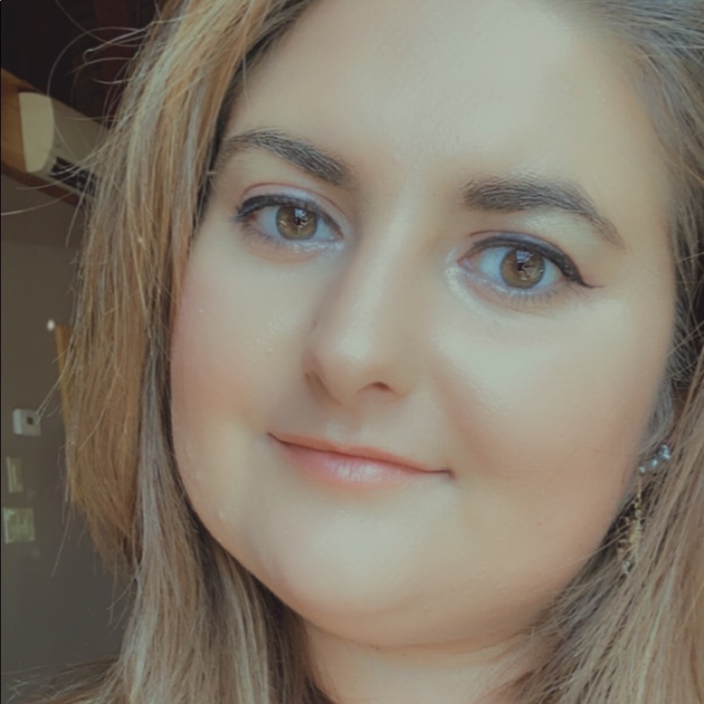 Meet your Posher, Helena